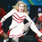Madonna śladami Axla Rose'a?
