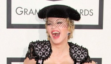 Madonna świeci pupą na Grammy! 