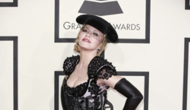 Madonna świeci pupą na Grammy! 