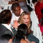 Madonna z partnerem i... grillem na zębach