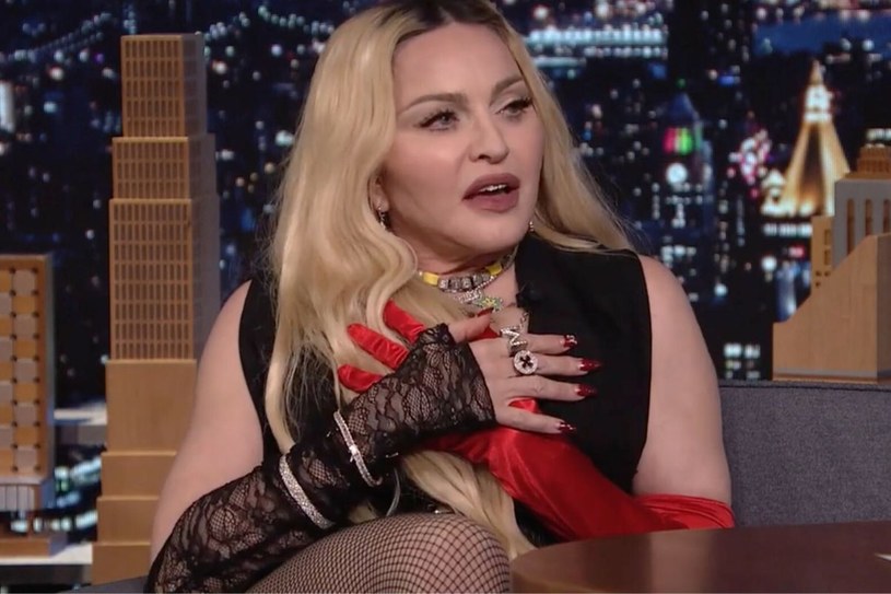Madonna z powodu poważnej infekcji bakteryjnej trafiła na OIOM, gdzie została zaintubowana /NBC/Ferrari Press/East News /East News