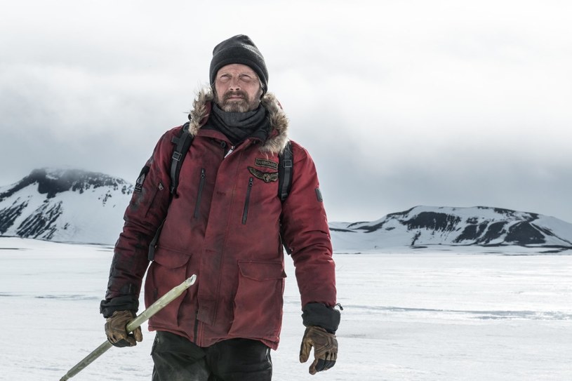 Mads Mikkelsen w filmie "Arktyka" /materiały prasowe
