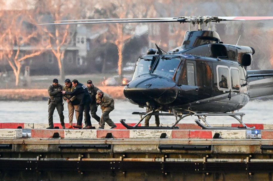 Maduro w drodze do sądu w Nowym Jorku. /Rex Features/EAST NEWS /East News