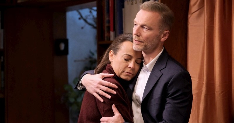 Magda (Anna Mucha) i Andrzej (Krystian Wieczorek) wreszcie będą mogli odetchnąć z ulgą /Źródło: AIM