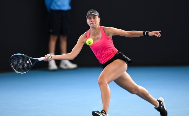 Magda Linette odpadła w drugiej rundzie turnieju w Abu Zabi