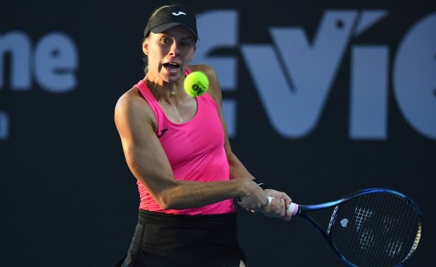 Magda Linette z wygraną w pierwszej rundzie w Abu Zabi