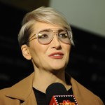 Magda "pierwsza dama" Steczkowska w okularach na pokazie! 