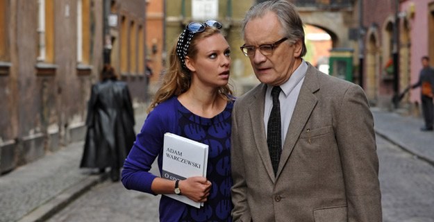 Magdalena Boczarska (Kamila Sakowicz "Różyczka") i Andrzej Seweryn (Adam Warczewski) na planie filmu /materiały dystrybutora