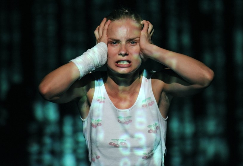 Magdalena Cielecka w spektaklu "4.48 Psychosis" /Robbie Jack/Corbis /Getty Images
