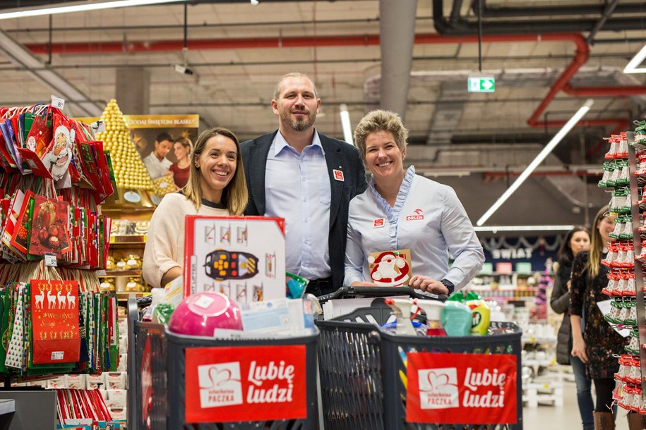 Magdalena Fularczyk-Kozłowska, Tomasz Majewski i Anita Włodarczyk /Szlachetna Paczka /Materiały prasowe