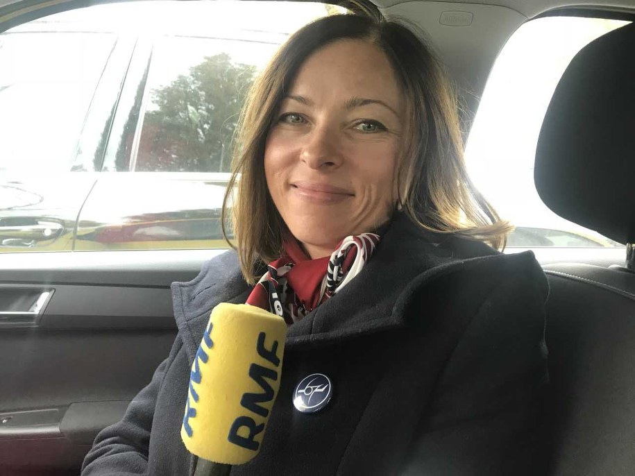 Magdalena Gortat, stewardessa, która siedem lat temu, 1 listopada 2011 roku, była wśród załogi rejsu LO 016, na pokładzie Boeinga Polskich Linii Lotniczych LOT, który awaryjnie, bez podwozia lądował na Lotnisku Chopina w Warszawie /Michał Dobrołowicz, RMF FM