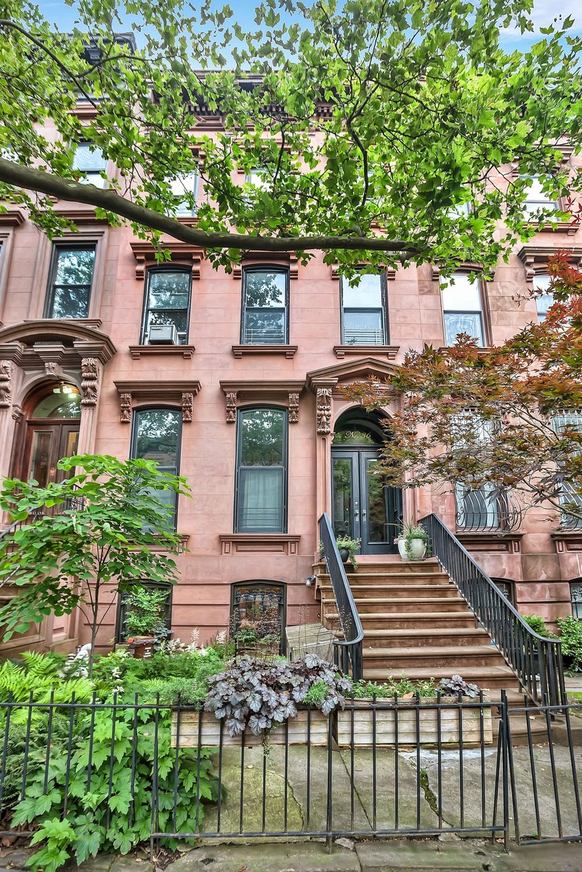 Maggie Gyllenhaal i Peter Sarsgaard sprzedają swój nowojorski dom /IMP Features /East News