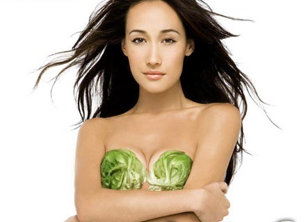 Maggie Q na plakacie promującym jedzenie warzyw /AFP
