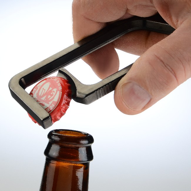 Magnetic bottle opener /materiały prasowe