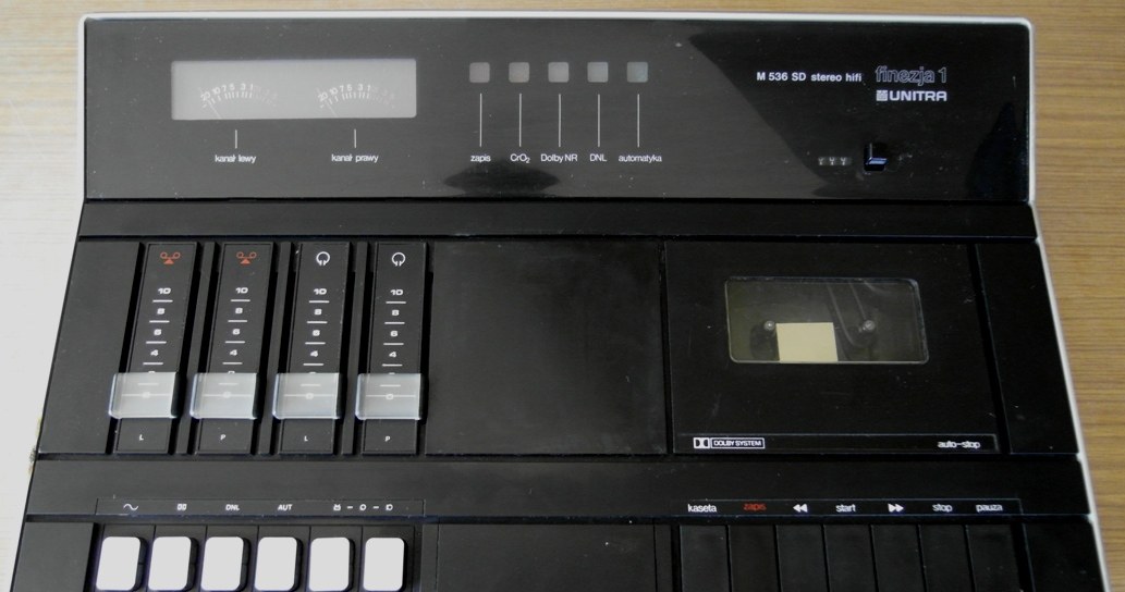 Magnetofon kasetowy M536SD Finezja 1 /Kazubek /Wikipedia