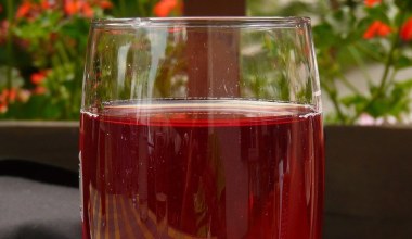 Маєте проблеми із засинанням? Пийте цей сік ввечері, і ви прокинетеся бадьорими