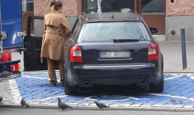 Maja Hyży zaparkowała na miejscu dla niepełnosprawnych /Newspix