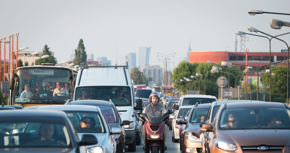 Mając prawo jazdy kat. B można jeździć skuterami. Ale będzie można również motocyklami /Franek Mazur /Reporter