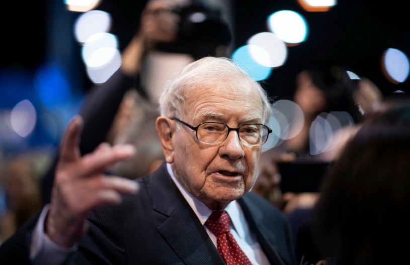 Majątek Warrena Buffetta już powyżej 100 miliardów dolarów. /JOHANNES EISELE/AFP /East News