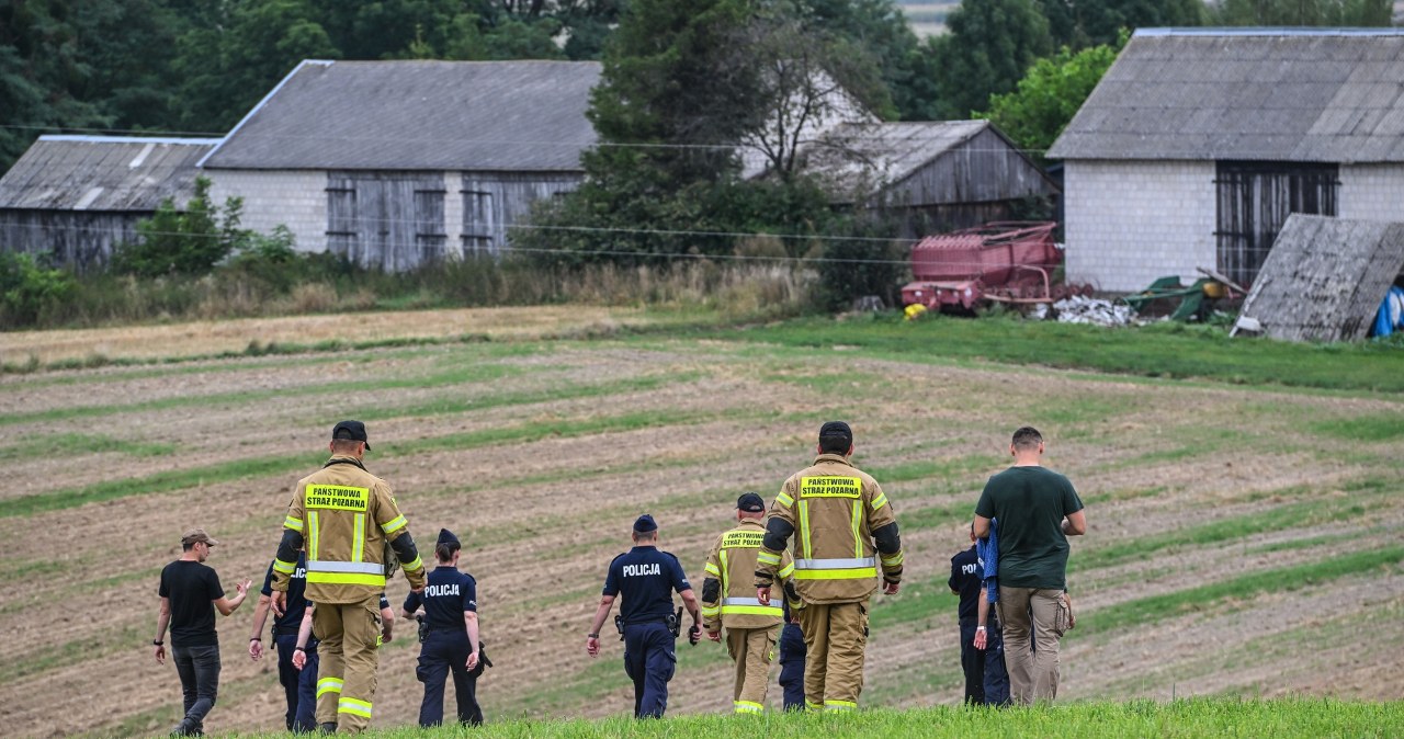 Majdan-Sielec. Służby na miejscu upadku drona