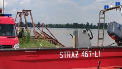 Makabryczne odkrycie. Na dnie Wisły znaleziono wrak, a w nim ludzie szczątki