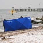 Makabryczne odkrycie na plaży w Gdyni Orłowie. Znaleziono ciało kobiety