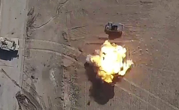 Makabryczne odkrycie pod Mosulem - zbiorowy grób z ciałami setek osób