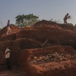 Makabryczne odkrycie. Stos ciał w kopalni nadzorowanej przez wagnerowców