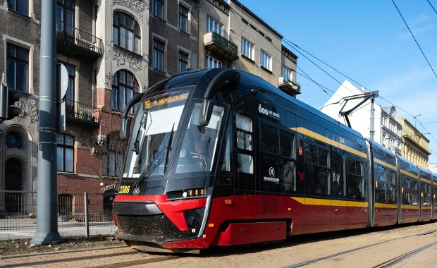 Makabryczne zabójstwo na przystanku tramwajowym w Łodzi. Sąd wydał wyrok