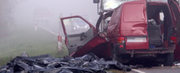 Do tragicznego wypadku doszło w Nowym Mieście nad Pilicą. Bus zderzył się z samochodem ciężarowym. Zginęło 18 osób.