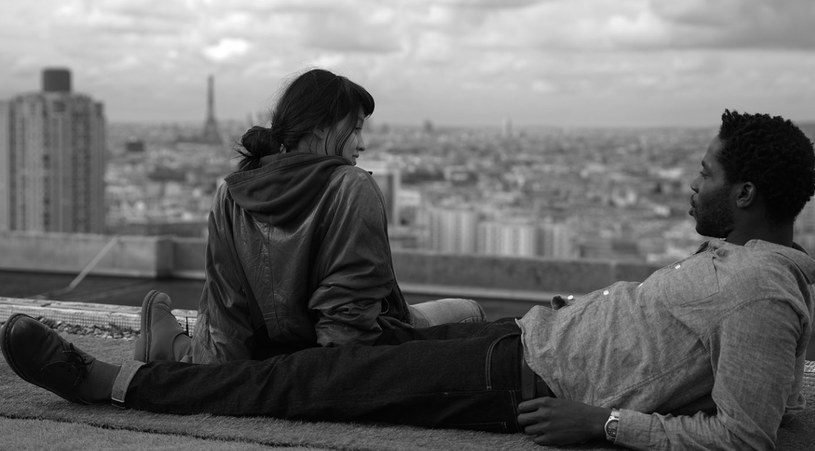 Makita Samba i Lucie Zhang w filmie "Paryż, 13. dzielnica" w reżyserii Jacquesa Audiarda /materiały prasowe