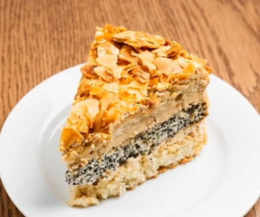 Makowo-kokosowy deser, który zachwyci gości. Świąteczna Fantazja smakuje wybitnie