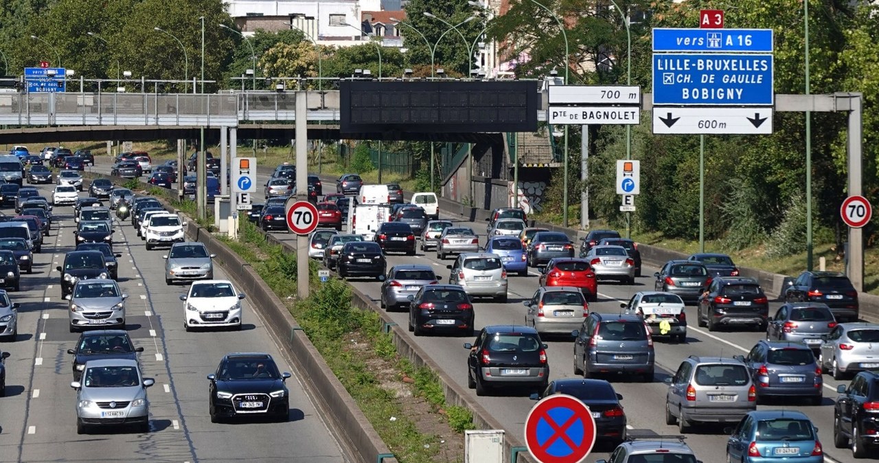 Maksymalna dopuszczalna prędkość na obwodnicy Paryża obecnie wynosi 70 km/h /Wojtek Laski /East News