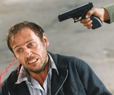 Mała rola w "Tam, gdzie żyją Eskimosi" (2001) Tomasza Wiszniewskiego, a tu trzeba jeszcze przekonująco umrzeć...