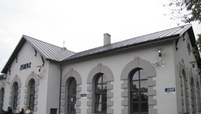 Małe dworce w Łódzkiem do zamknięcia? Koszty utrzymania zbyt wysokie