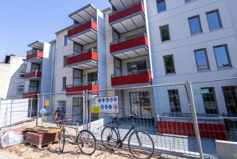 Małe mieszkania w przystępnej cenie to rzadkość w Niemczech /JENS BUTTNER/ DPA /AFP