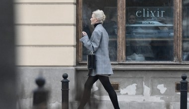 Małgorzata Kożuchowska w stylówce z efektem "wow" wychodzi z warszawskiej restauracji