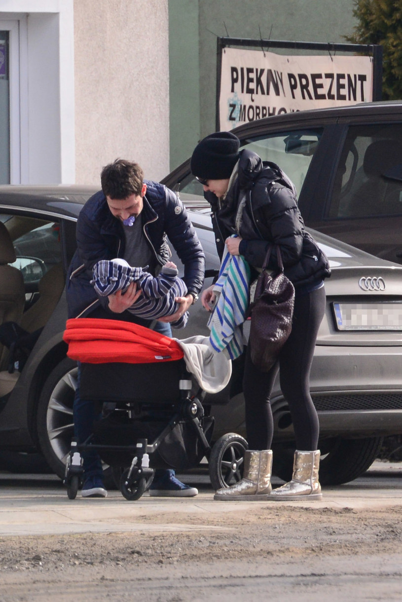 Małgorzata Kożuchowska z mężem i synem /Foto IP