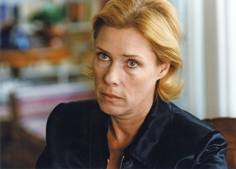 Małgorzata Potocka nie tylko napisała scenariusz i zajęła się reżyserią "Klasy...". W serialu zagrała też jedna z głównych "dorosłych" ról. /WOJTEK SZARLINSKI /East News