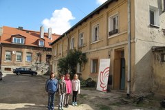 Mali mieszkańcy Gniezna tworzą Muzeum Swojego Podwórka