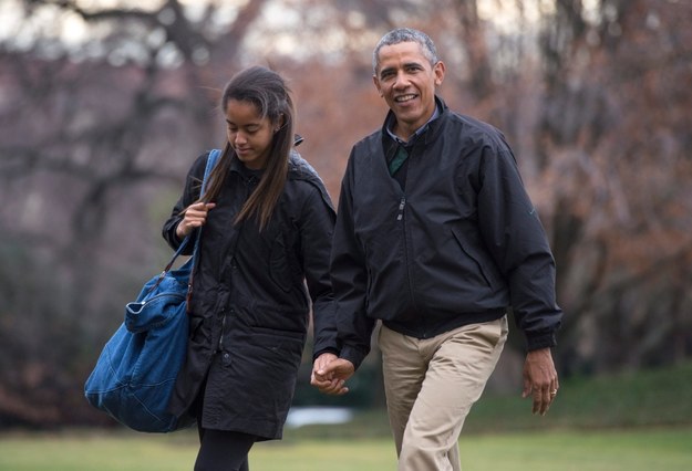 Malia Obama z tatą, prezydentem USA / 	KEVIN DIETSCH / POOL    /PAP/EPA