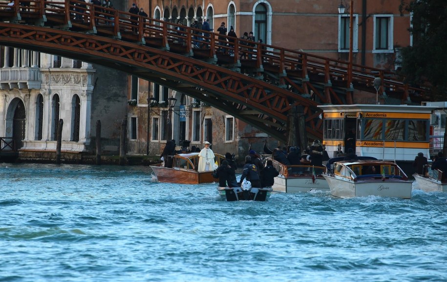 Malkovich na planie serialu w Wenecji / 	Matteo Chinellato / IPA /PAP/PA