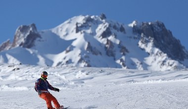 Mało kto kojarzy ją z zimą, a stoki ma imponujące. Narty jak w Alpach za pół ceny 