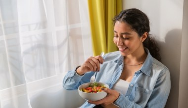 Mało kto o nim pamięta, a to naturalny probiotyk. Czyści jelita jak miotełka 