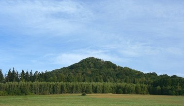 Mało kto wie, gdzie leży "śląska Fudżijama". To najwyższy polski wulkan i miejsce na ciekawą wycieczkę 