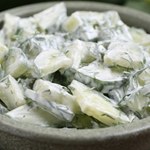 Mało kto wie, że odkwaszają organizm i działają moczopędnie. Osoby na diecie powinny jeść codziennie