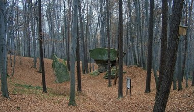 Mało znany, a piękny park krajobrazowy. Idealny na jesienny spacer bez tłumów