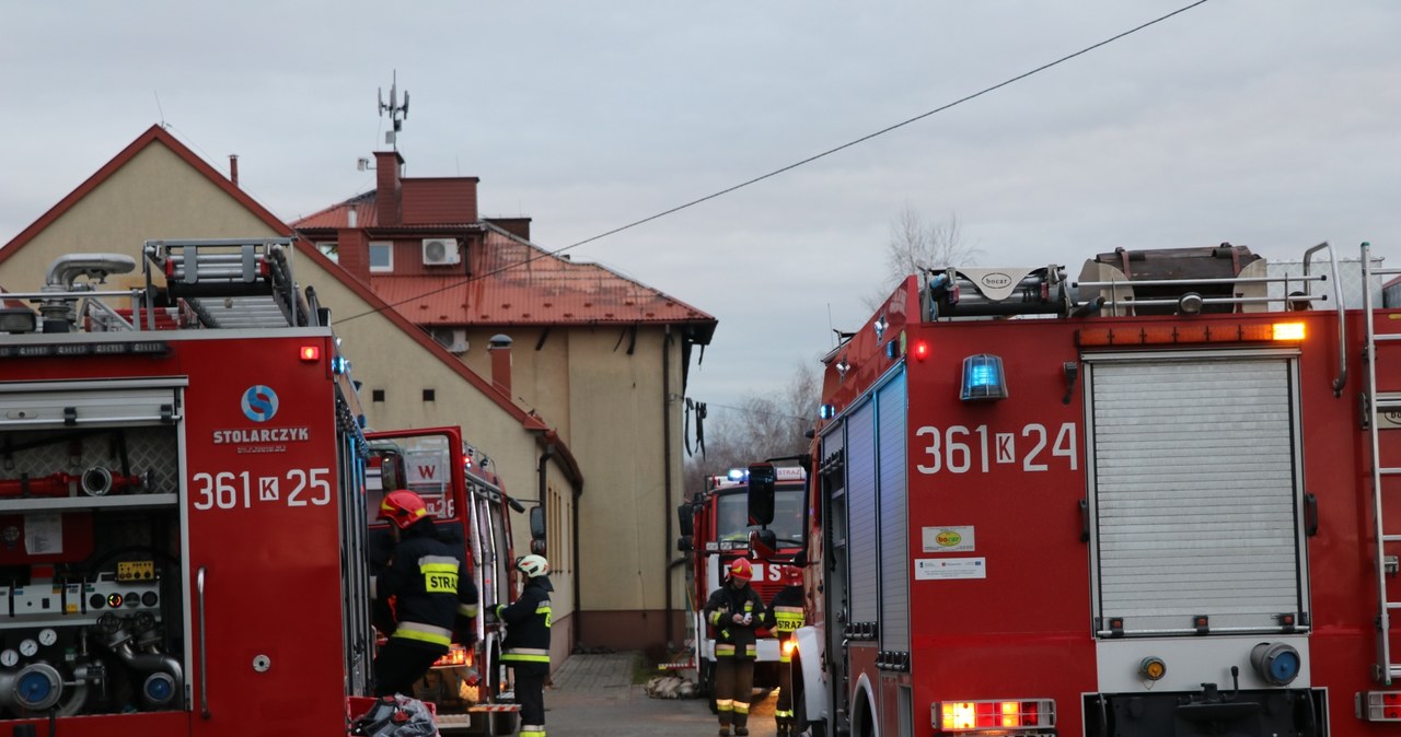 Małopolska: Pożar dachu szkoły w Ilkowicach 