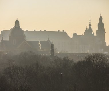 Małopolska: Smog w Krakowie. Poziom stężeń pyłu PM10 powyżej normy 