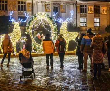 Małopolska walczy z żywiołem. Kraków pokazał świąteczne ozdoby